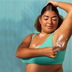 Gillette Venus Gillette Simply Venüs 3 Kullan At Tıraş Bıçağı Kadınlar İçin (Paket İçeriği 4 Adet)