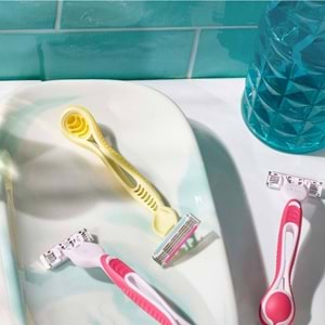 Gillette Simply Venus 3 Dragonfruit Kullan At Tıraş Bıçağı (Paket İçeriği 3 Adet)